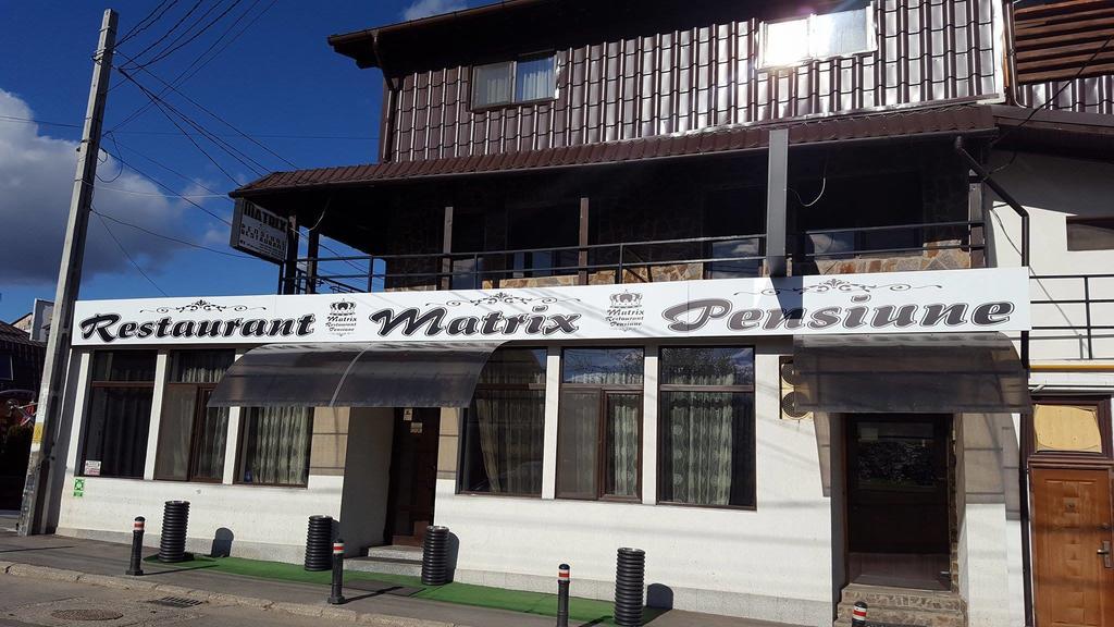 Pensiune Matrix Curtea de Argeş エクステリア 写真